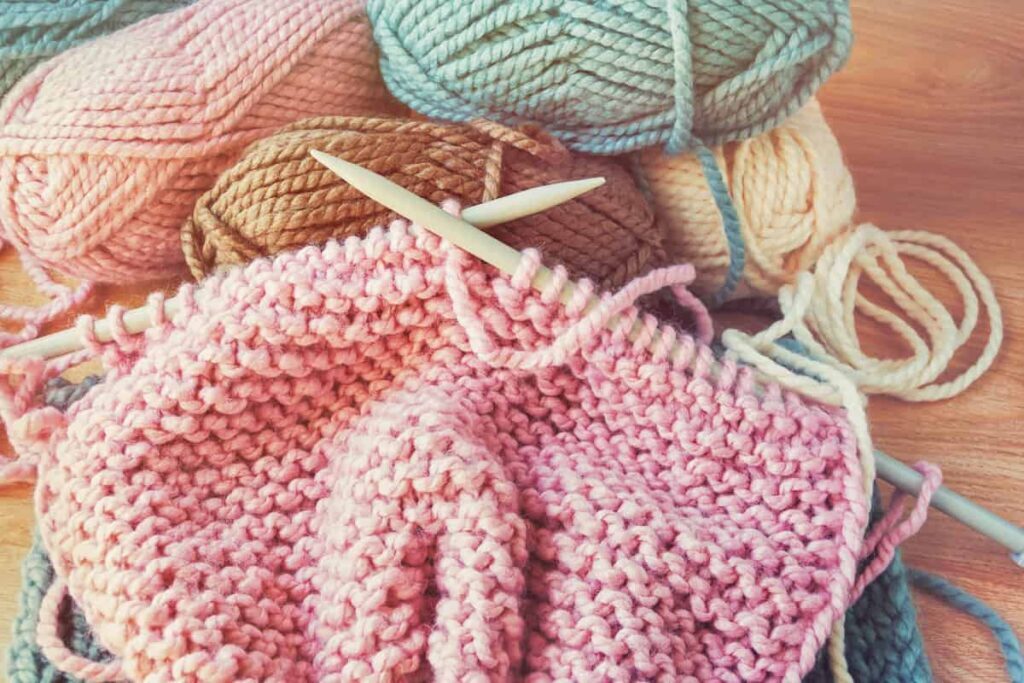 Knitting vs Crochet: Which Should You Choose? • That Sweet Tea Life Knitting vs Crochet: Which Should You Choose? • That Sweet Tea Life