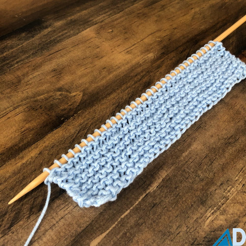 How to Knit Garter Stitch, a Beginner Knit Pattern How to Knit Garter Stitch, a Beginner Knit Pattern